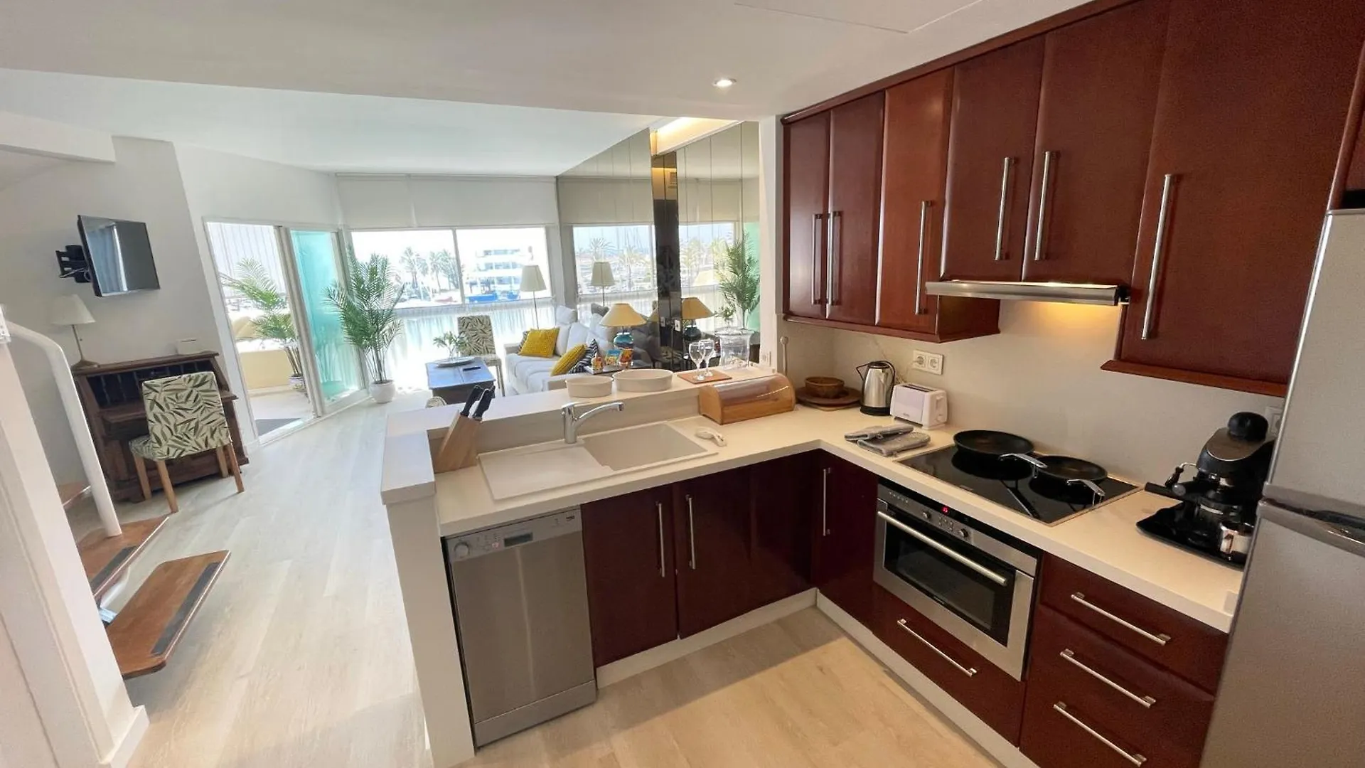 Isla Puerto Marina Apartman Benalmádena